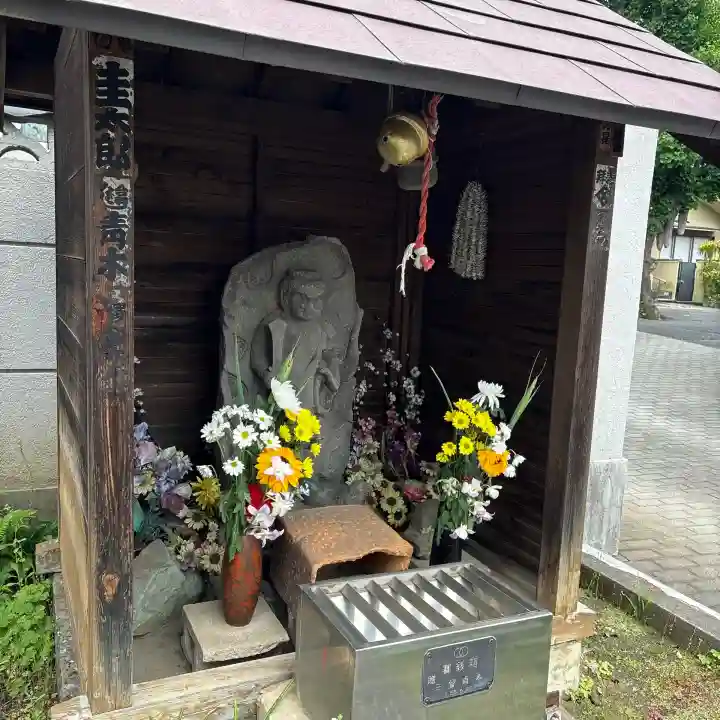 寿徳寺の{uncategorized: "未分類", other: "その他", undefined: "問題あり", building: "その他建物", grave: "お墓", sacred_gate: "鳥居", guardian: "狛犬", statue: "像", buddha: "仏像", history: "歴史", nature: "自然", garden: "庭園", animal: "動物", pagoda: "塔", temizu: "手水舎", mountain_gate: "山門・神門", sanctuary: "本殿・本堂", subordinate: "末社・摂社", art: "芸術", scenery: "景色", jizo: "地蔵", ema: "絵馬", goshuin: "御朱印", omikuji: "おみくじ", items: "授与品その他", amulet: "お守り", goshuincho: "御朱印帳", eats: "食事", festival: "お祭り", votive_dance: "神楽", shichigosan: "七五三参", wedding: "結婚式", experience: "体験その他", initially: "初詣", around: "周辺", anti_infection: "感染症対策"}