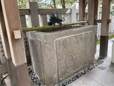 築土神社の手水舎