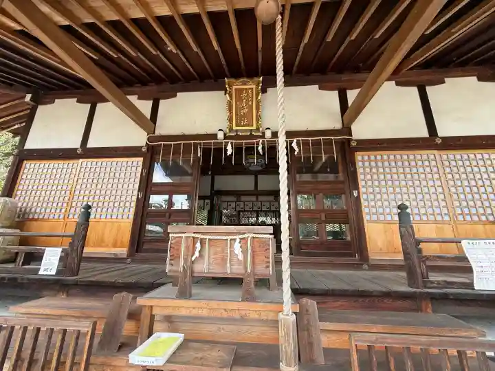 長尾神社の{uncategorized: "未分類", other: "その他", undefined: "問題あり", building: "その他建物", grave: "お墓", sacred_gate: "鳥居", guardian: "狛犬", statue: "像", buddha: "仏像", history: "歴史", nature: "自然", garden: "庭園", animal: "動物", pagoda: "塔", temizu: "手水舎", mountain_gate: "山門・神門", sanctuary: "本殿・本堂", subordinate: "末社・摂社", art: "芸術", scenery: "景色", jizo: "地蔵", ema: "絵馬", goshuin: "御朱印", omikuji: "おみくじ", items: "授与品その他", amulet: "お守り", goshuincho: "御朱印帳", eats: "食事", festival: "お祭り", votive_dance: "神楽", shichigosan: "七五三参", wedding: "結婚式", experience: "体験その他", initially: "初詣", around: "周辺", anti_infection: "感染症対策"}