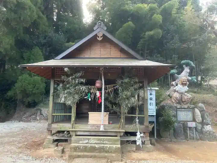 二嶽神社の{uncategorized: "未分類", other: "その他", undefined: "問題あり", building: "その他建物", grave: "お墓", sacred_gate: "鳥居", guardian: "狛犬", statue: "像", buddha: "仏像", history: "歴史", nature: "自然", garden: "庭園", animal: "動物", pagoda: "塔", temizu: "手水舎", mountain_gate: "山門・神門", sanctuary: "本殿・本堂", subordinate: "末社・摂社", art: "芸術", scenery: "景色", jizo: "地蔵", ema: "絵馬", goshuin: "御朱印", omikuji: "おみくじ", items: "授与品その他", amulet: "お守り", goshuincho: "御朱印帳", eats: "食事", festival: "お祭り", votive_dance: "神楽", shichigosan: "七五三参", wedding: "結婚式", experience: "体験その他", initially: "初詣", around: "周辺", anti_infection: "感染症対策"}