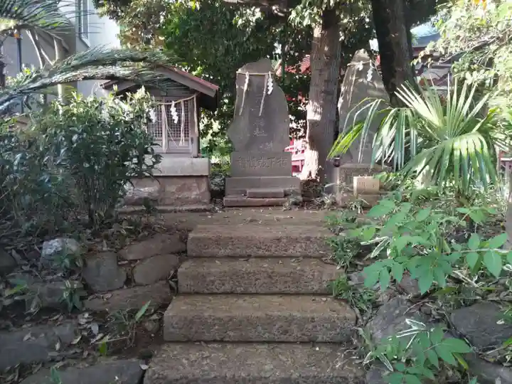 柏諏訪神社の末社・摂社