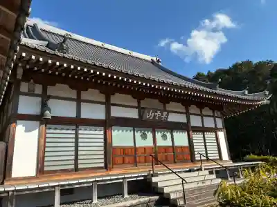 香山寺の{uncategorized: "未分類", other: "その他", undefined: "問題あり", building: "その他建物", grave: "お墓", sacred_gate: "鳥居", guardian: "狛犬", statue: "像", buddha: "仏像", history: "歴史", nature: "自然", garden: "庭園", animal: "動物", pagoda: "塔", temizu: "手水舎", mountain_gate: "山門・神門", sanctuary: "本殿・本堂", subordinate: "末社・摂社", art: "芸術", scenery: "景色", jizo: "地蔵", ema: "絵馬", goshuin: "御朱印", omikuji: "おみくじ", items: "授与品その他", amulet: "お守り", goshuincho: "御朱印帳", eats: "食事", festival: "お祭り", votive_dance: "神楽", shichigosan: "七五三参", wedding: "結婚式", experience: "体験その他", initially: "初詣", around: "周辺", anti_infection: "感染症対策"}