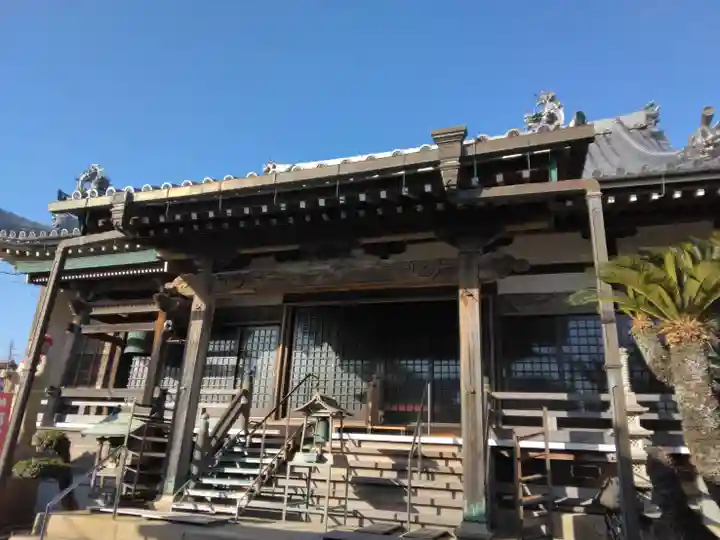 長光寺の本殿・本堂