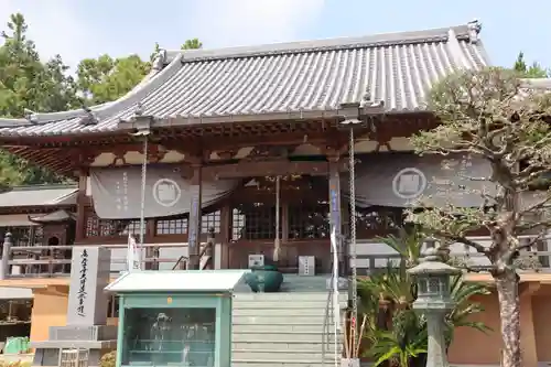 十楽寺の本殿・本堂