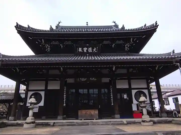 弘福寺の本殿・本堂