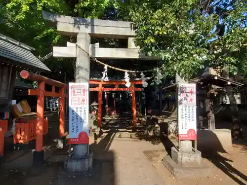松庵稲荷神社の鳥居