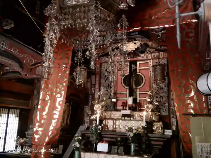 秩父札所1番 四萬部寺の{uncategorized: "未分類", other: "その他", undefined: "問題あり", building: "その他建物", grave: "お墓", sacred_gate: "鳥居", guardian: "狛犬", statue: "像", buddha: "仏像", history: "歴史", nature: "自然", garden: "庭園", animal: "動物", pagoda: "塔", temizu: "手水舎", mountain_gate: "山門・神門", sanctuary: "本殿・本堂", subordinate: "末社・摂社", art: "芸術", scenery: "景色", jizo: "地蔵", ema: "絵馬", goshuin: "御朱印", omikuji: "おみくじ", items: "授与品その他", amulet: "お守り", goshuincho: "御朱印帳", eats: "食事", festival: "お祭り", votive_dance: "神楽", shichigosan: "七五三参", wedding: "結婚式", experience: "体験その他", initially: "初詣", around: "周辺", anti_infection: "感染症対策"}