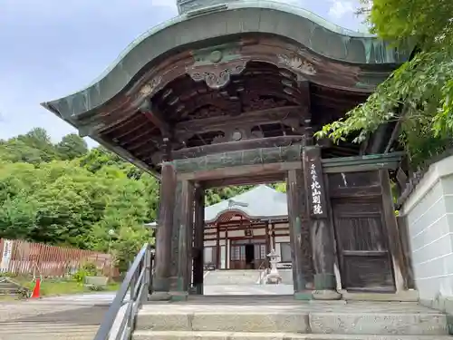 本願寺北山別院の山門