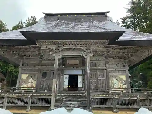 国上寺の本殿