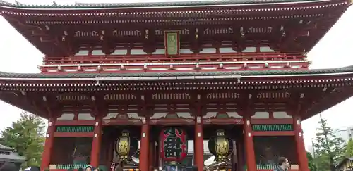 浅草寺の山門