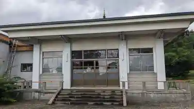 北泉岳寺の本殿・本堂