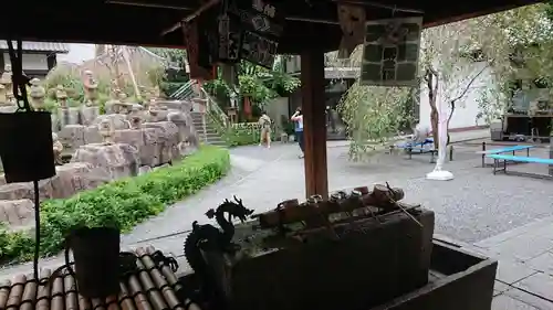 頂法寺（六角堂）の手水舎