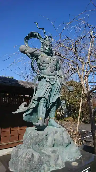 弘願寺の像