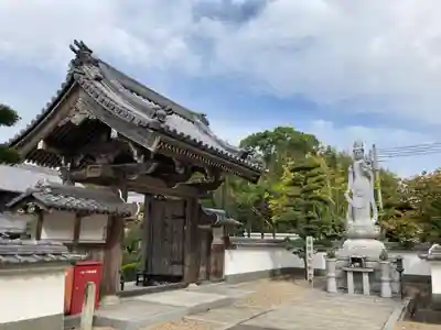 昌岩寺の山門・神門