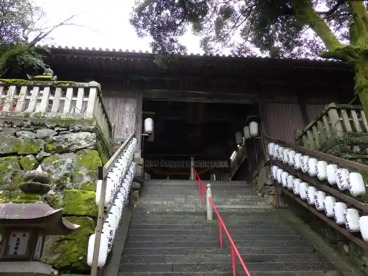 吉備津神社の山門・神門