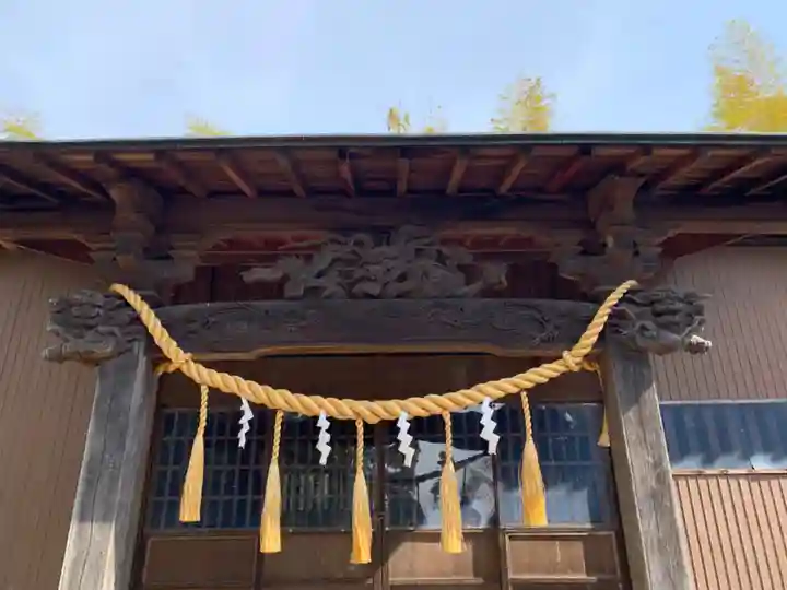 諏訪神社の本殿・本堂