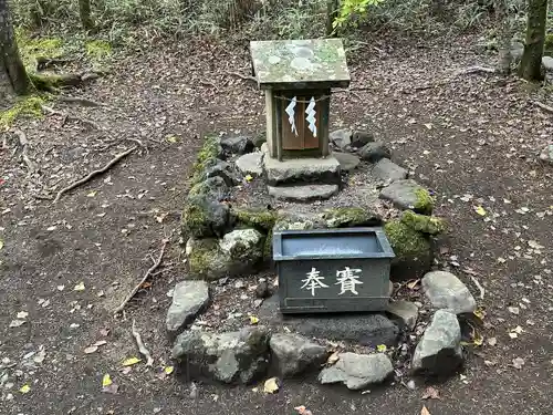 新屋山神社奥宮(山梨県)