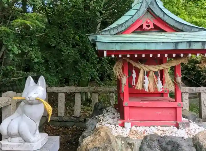 堤治神社の{uncategorized: "未分類", other: "その他", undefined: "問題あり", building: "その他建物", grave: "お墓", sacred_gate: "鳥居", guardian: "狛犬", statue: "像", buddha: "仏像", history: "歴史", nature: "自然", garden: "庭園", animal: "動物", pagoda: "塔", temizu: "手水舎", mountain_gate: "山門・神門", sanctuary: "本殿・本堂", subordinate: "末社・摂社", art: "芸術", scenery: "景色", jizo: "地蔵", ema: "絵馬", goshuin: "御朱印", omikuji: "おみくじ", items: "授与品その他", amulet: "お守り", goshuincho: "御朱印帳", eats: "食事", festival: "お祭り", votive_dance: "神楽", shichigosan: "七五三参", wedding: "結婚式", experience: "体験その他", initially: "初詣", around: "周辺", anti_infection: "感染症対策"}