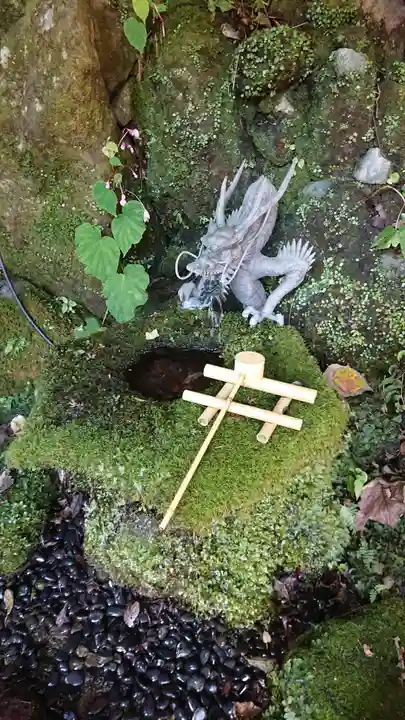 玉簾神社の手水舎