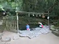 八重垣神社の庭園