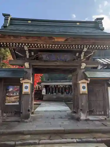 慈恩護国禅寺の山門・神門