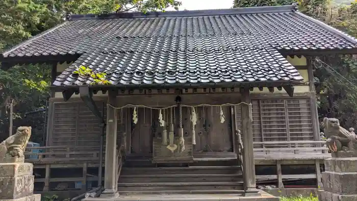 住三吉神社の本殿