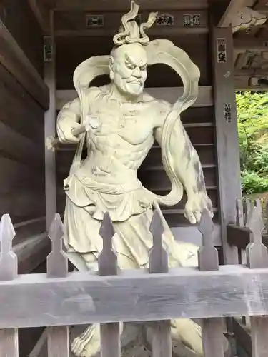 仙遊寺の像