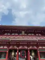 浅草寺の山門・神門