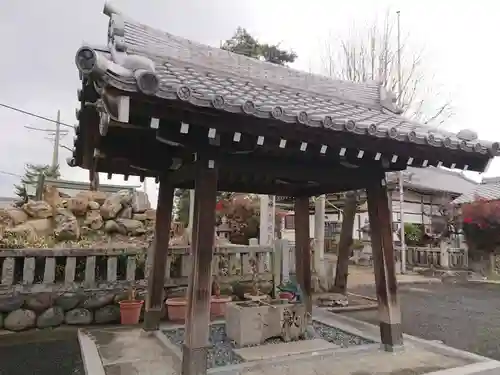 法性寺の手水舎