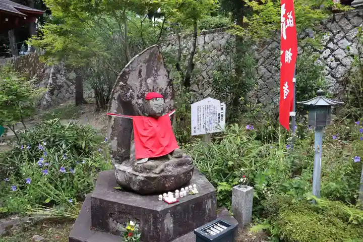 成相寺の地蔵
