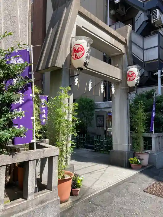 烏森神社の鳥居