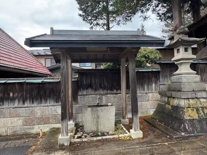 呑香稲荷神社(岩手県)