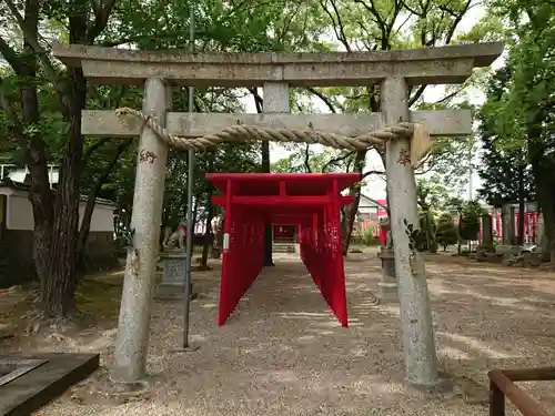 八王子神社の鳥居