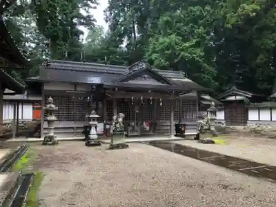 名居神社の本殿・本堂