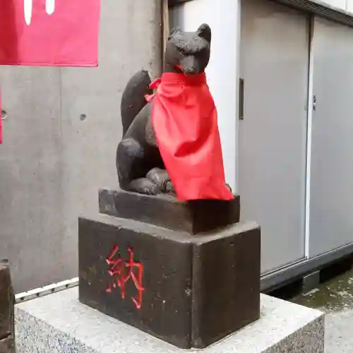 田螺稲荷神社の狛犬