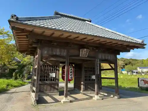 智光寺の{uncategorized: "未分類", other: "その他", undefined: "問題あり", building: "その他建物", grave: "お墓", sacred_gate: "鳥居", guardian: "狛犬", statue: "像", buddha: "仏像", history: "歴史", nature: "自然", garden: "庭園", animal: "動物", pagoda: "塔", temizu: "手水舎", mountain_gate: "山門・神門", sanctuary: "本殿・本堂", subordinate: "末社・摂社", art: "芸術", scenery: "景色", jizo: "地蔵", ema: "絵馬", goshuin: "御朱印", omikuji: "おみくじ", items: "授与品その他", amulet: "お守り", goshuincho: "御朱印帳", eats: "食事", festival: "お祭り", votive_dance: "神楽", shichigosan: "七五三参", wedding: "結婚式", experience: "体験その他", initially: "初詣", around: "周辺", anti_infection: "感染症対策"}
