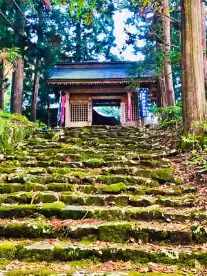 羽黒山荒澤寺(山形県)