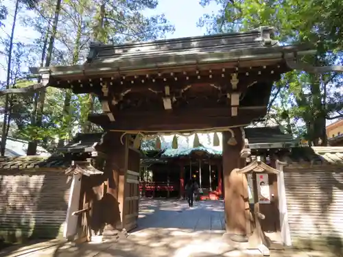 赤坂氷川神社の山門・神門