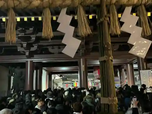 川崎大師（平間寺）の{uncategorized: "未分類", other: "その他", undefined: "問題あり", building: "その他建物", grave: "お墓", sacred_gate: "鳥居", guardian: "狛犬", statue: "像", buddha: "仏像", history: "歴史", nature: "自然", garden: "庭園", animal: "動物", pagoda: "塔", temizu: "手水舎", mountain_gate: "山門・神門", sanctuary: "本殿・本堂", subordinate: "末社・摂社", art: "芸術", scenery: "景色", jizo: "地蔵", ema: "絵馬", goshuin: "御朱印", omikuji: "おみくじ", items: "授与品その他", amulet: "お守り", goshuincho: "御朱印帳", eats: "食事", festival: "お祭り", votive_dance: "神楽", shichigosan: "七五三参", wedding: "結婚式", experience: "体験その他", initially: "初詣", around: "周辺", anti_infection: "感染症対策"}