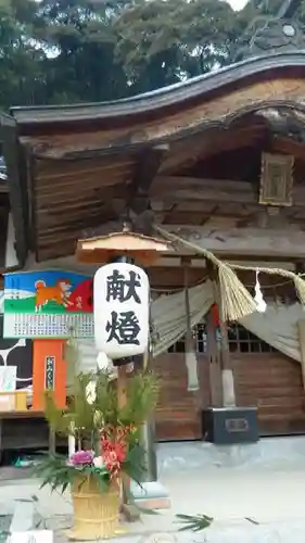 石上布都魂神社の本殿