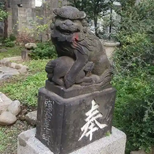 新橋鹽竃神社の狛犬