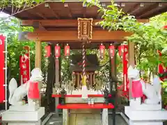 新田神社の末社