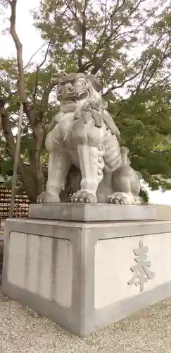 寒川神社の狛犬