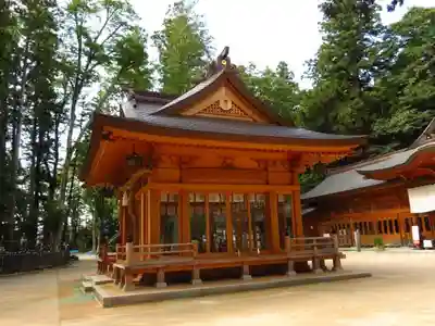 穂高神社本宮の本殿・本堂