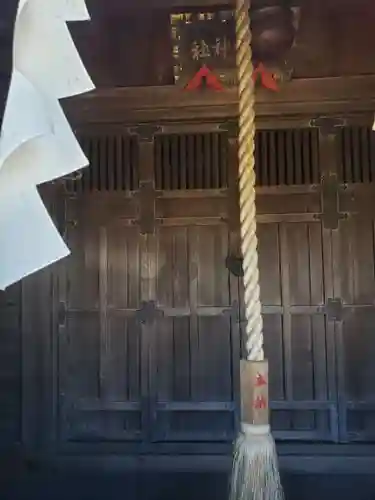 砂田神社の本殿