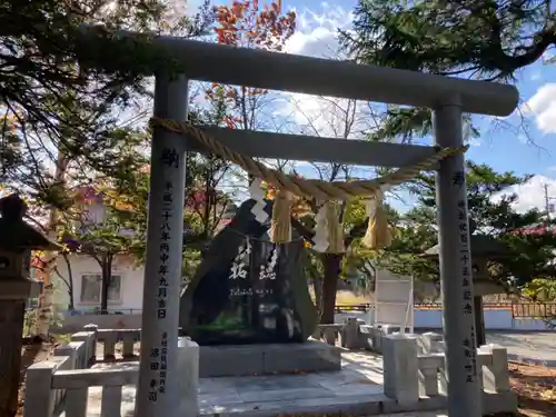 西岡八幡宮の鳥居