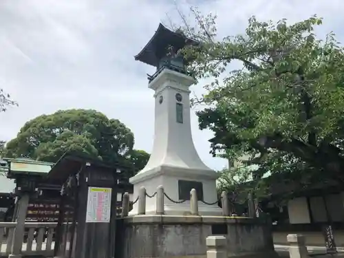 伊勢山皇大神宮の塔