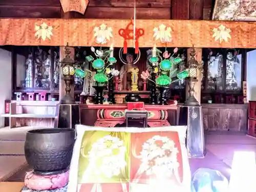 法山寺の本殿・本堂