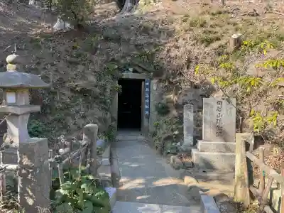 定泉寺の{uncategorized: "未分類", other: "その他", undefined: "問題あり", building: "その他建物", grave: "お墓", sacred_gate: "鳥居", guardian: "狛犬", statue: "像", buddha: "仏像", history: "歴史", nature: "自然", garden: "庭園", animal: "動物", pagoda: "塔", temizu: "手水舎", mountain_gate: "山門・神門", sanctuary: "本殿・本堂", subordinate: "末社・摂社", art: "芸術", scenery: "景色", jizo: "地蔵", ema: "絵馬", goshuin: "御朱印", omikuji: "おみくじ", items: "授与品その他", amulet: "お守り", goshuincho: "御朱印帳", eats: "食事", festival: "お祭り", votive_dance: "神楽", shichigosan: "七五三参", wedding: "結婚式", experience: "体験その他", initially: "初詣", around: "周辺", anti_infection: "感染症対策"}