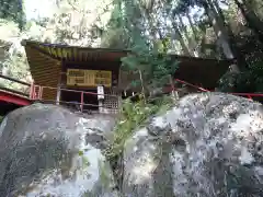 名草厳島神社の本殿